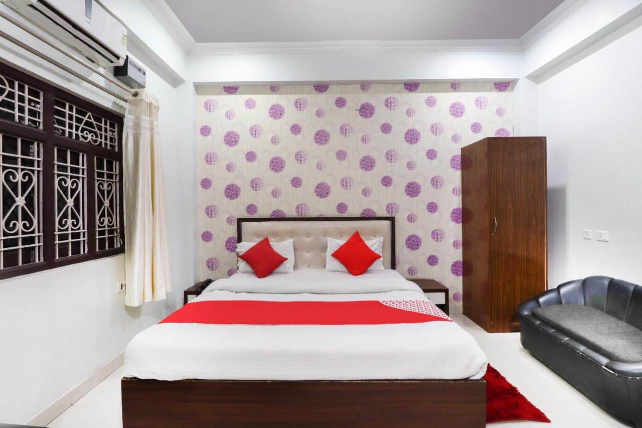 Oyo 70489 Hotel Tajvar Siwān Kültér fotó