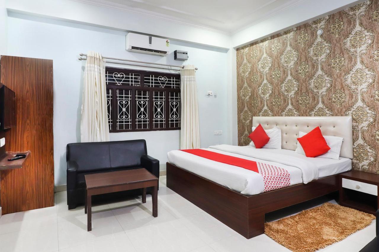 Oyo 70489 Hotel Tajvar Siwān Kültér fotó